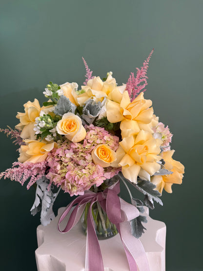 Soft petal vase