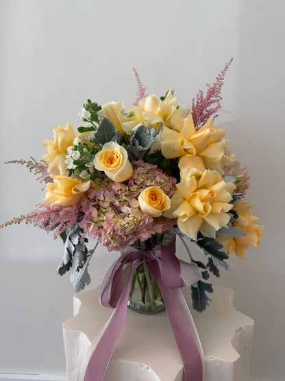 Soft petal vase