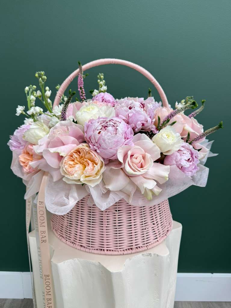 Peony Dream Garden Basket